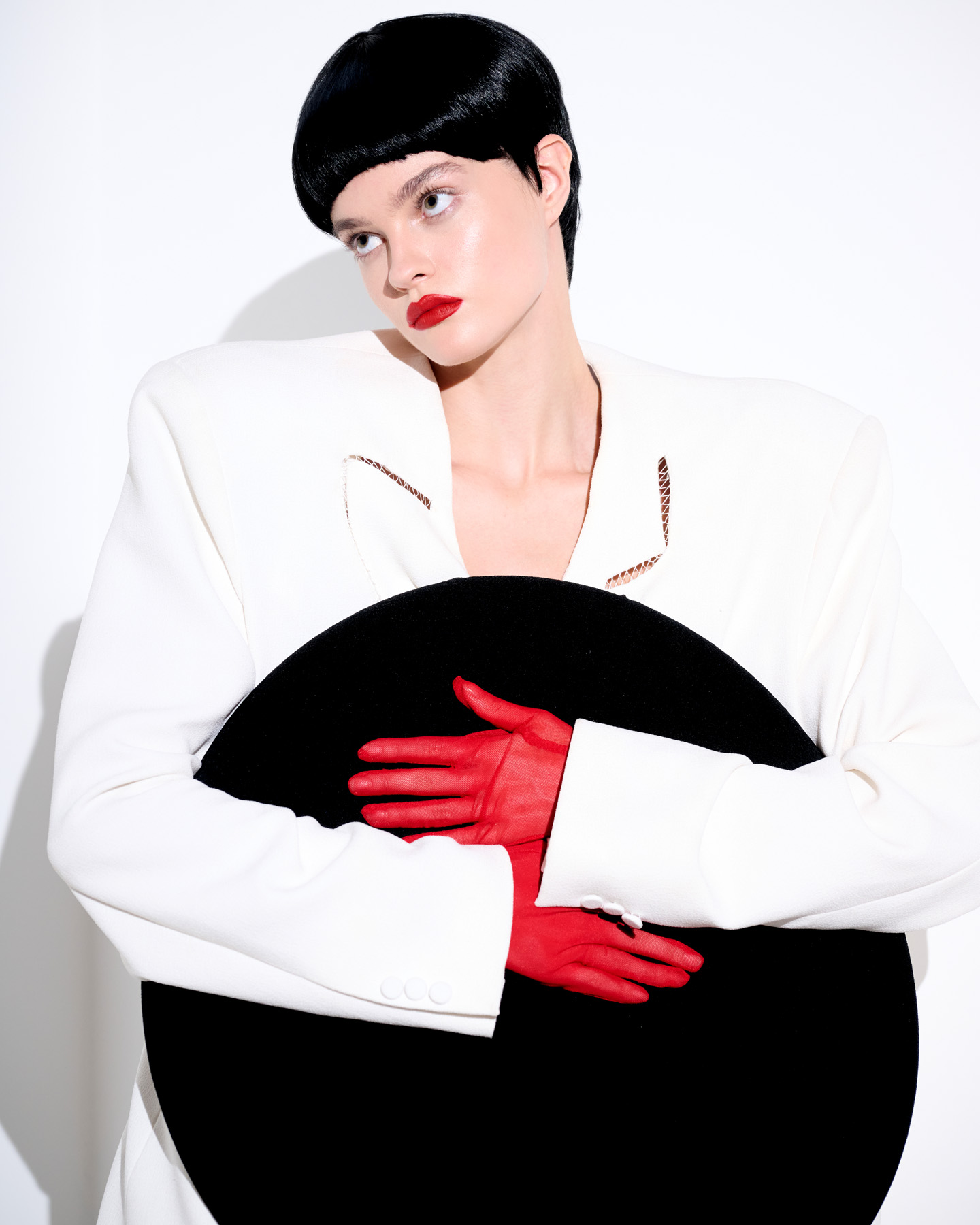 Avantgarde12 04